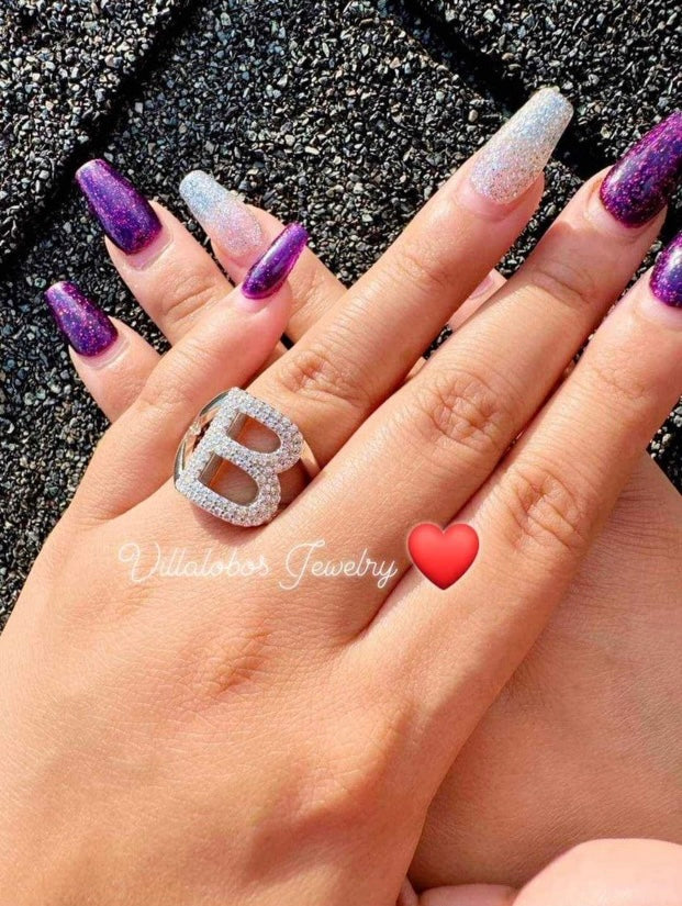 Letter B Ring