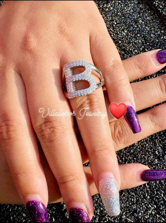 Letter B Ring